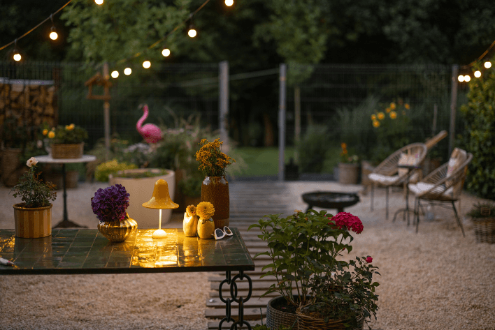 EE | Garden furniture article